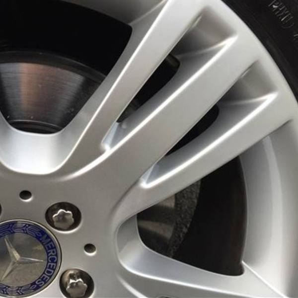 Efterbild: En fälg utan kantskador.