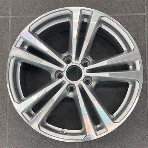 Efterbild: Rena och hela fälgar