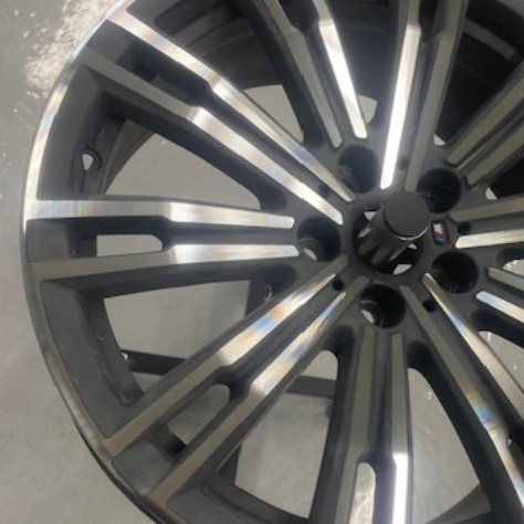 Efterbild: En lagad fälg som inte visar några skador.